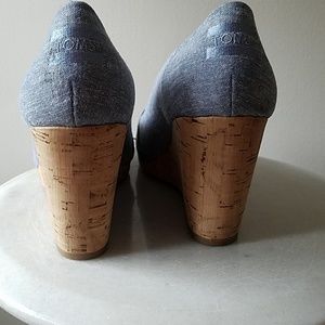 Toms Shoes - TOMS peephole wedges. Toms Shoes - TOMS peephole wedges.
